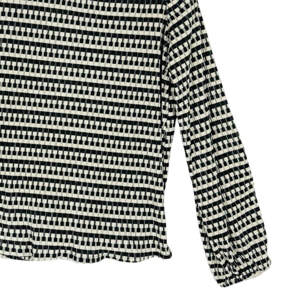 52seven Women's Ivory/Black Textured Wrap Geometric Blouse Sz XL Long Sleeve NWT - Picture 6 of 10